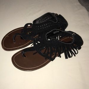 Black Minnetonka Fringe Sandal